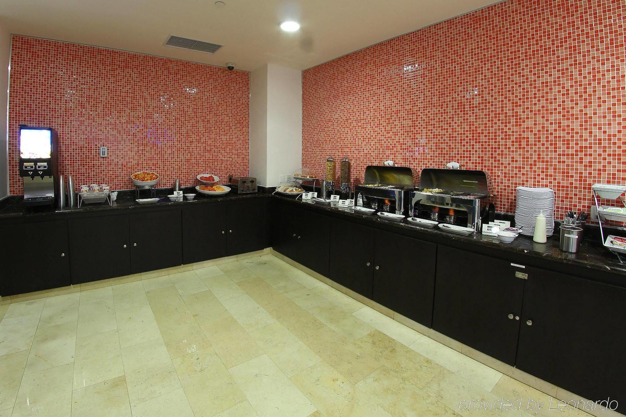 One Culiacan Forum Culiacán Restaurante foto